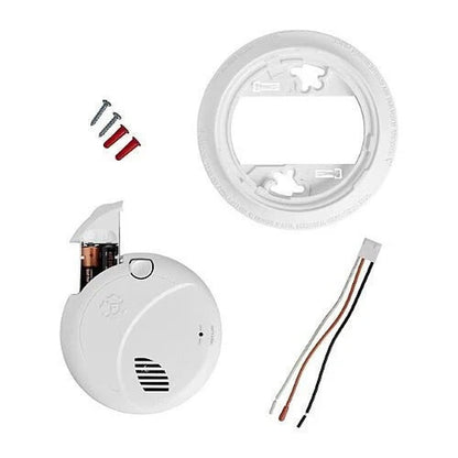BRK SM100V-AC Interconnect Hardwire Smoke Alarm with Battery Backup (1046721)